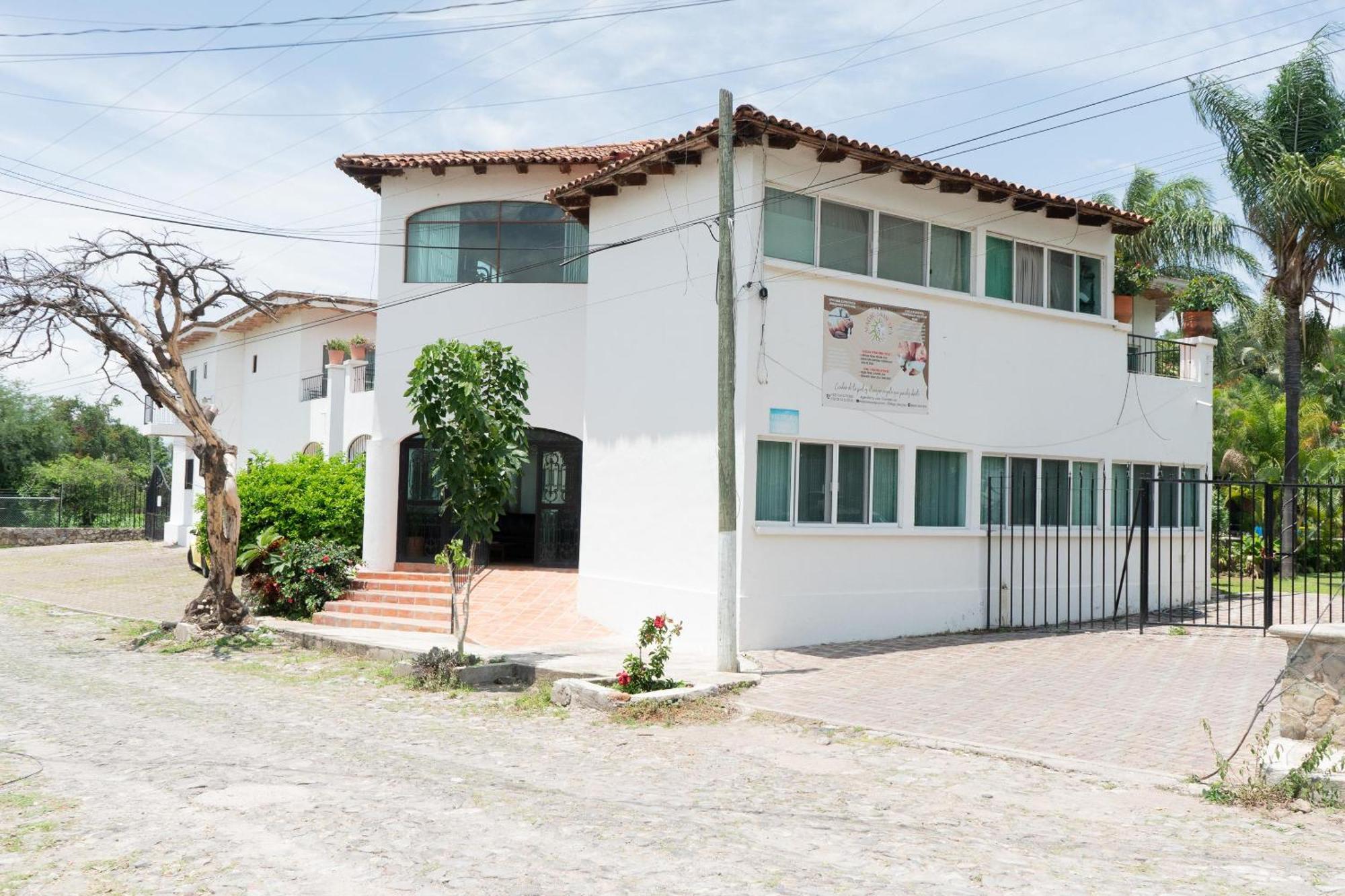 Capital O La Joya Del Lago Ajijic Luaran gambar