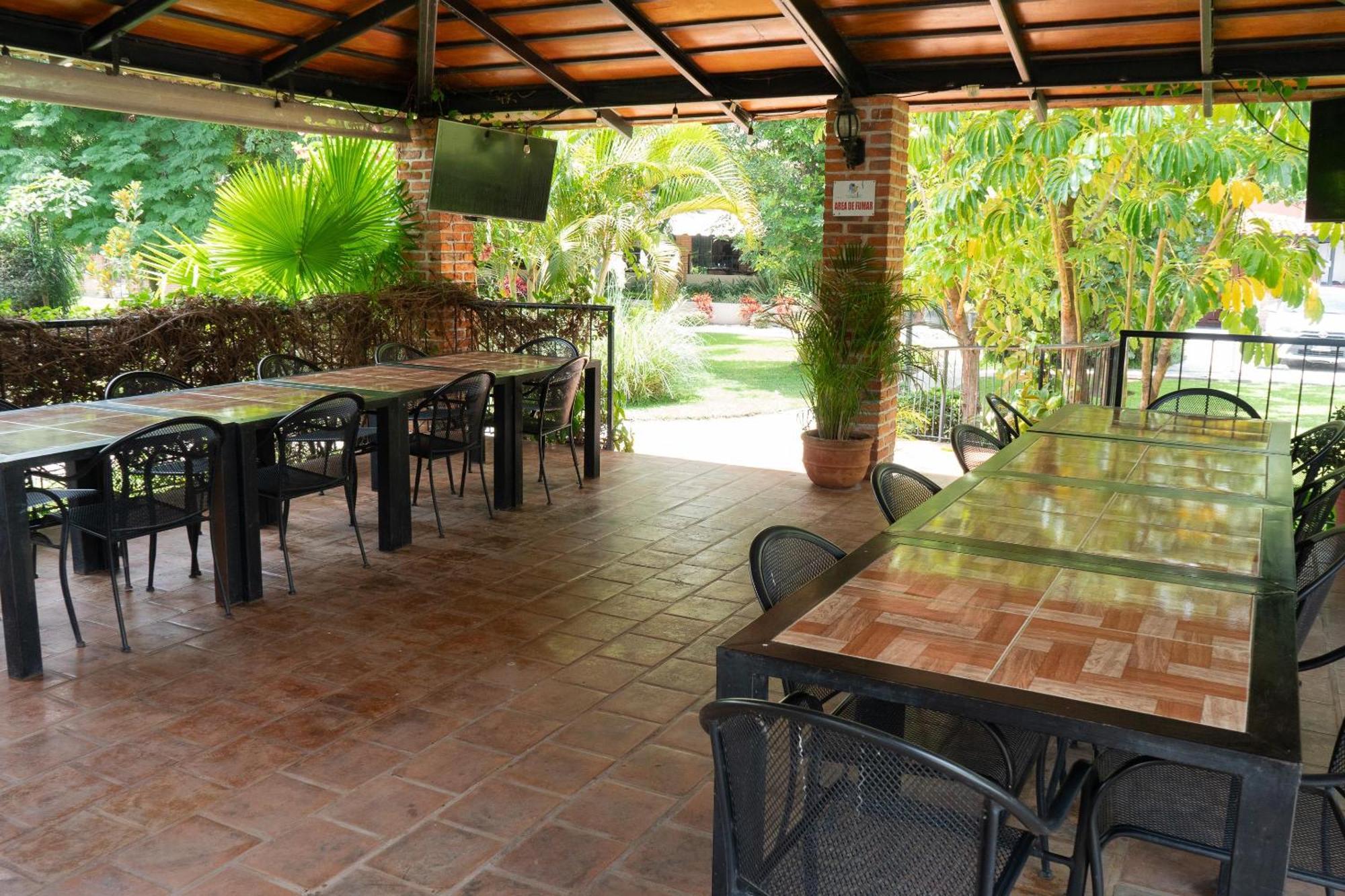 Capital O La Joya Del Lago Ajijic Luaran gambar